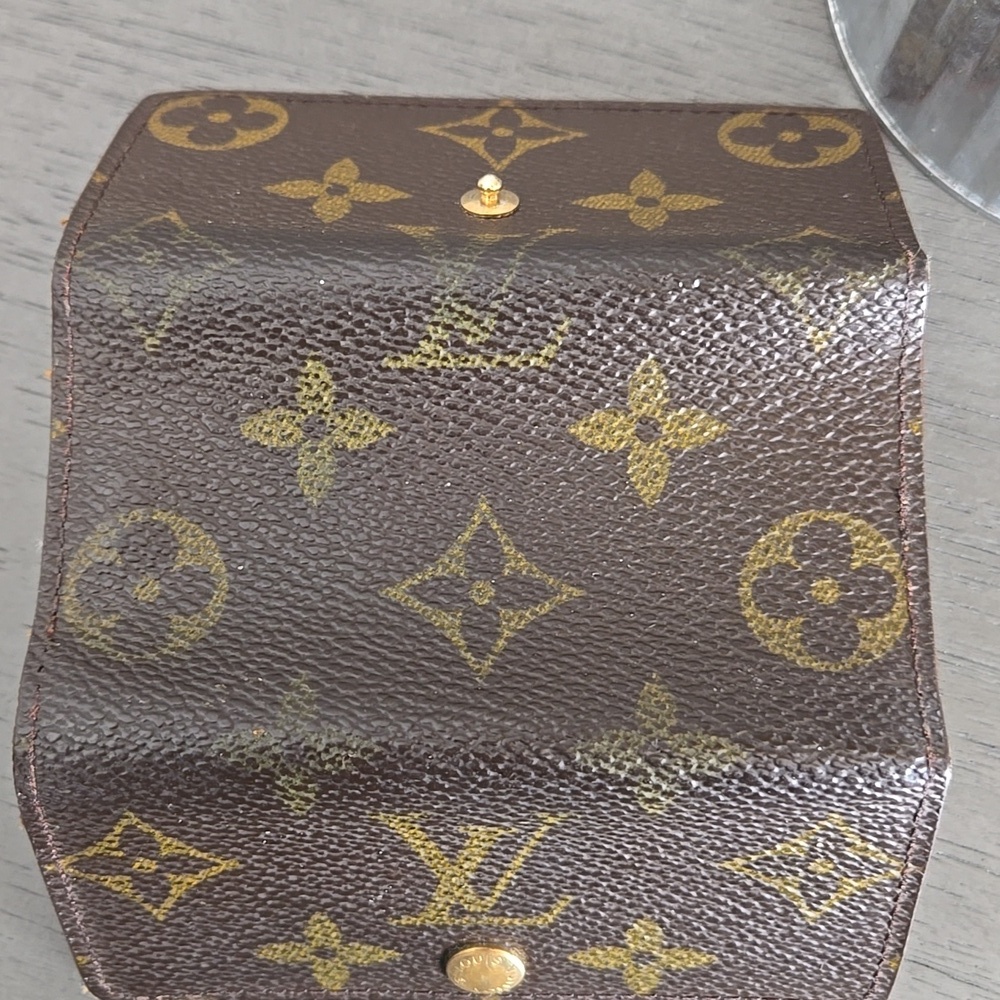 Louis Vuitton Dark Brown Monogram 4 Row Keycase - Picture 5 of 7